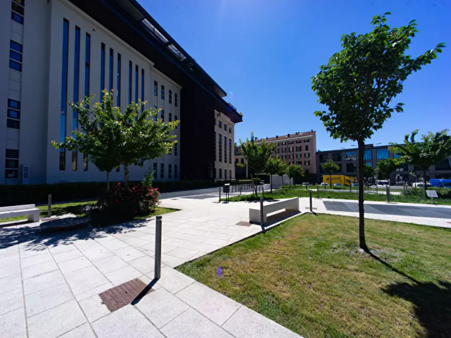 Immagine 1 di Garage in affitto  in Via Ceresio 7 a Milano