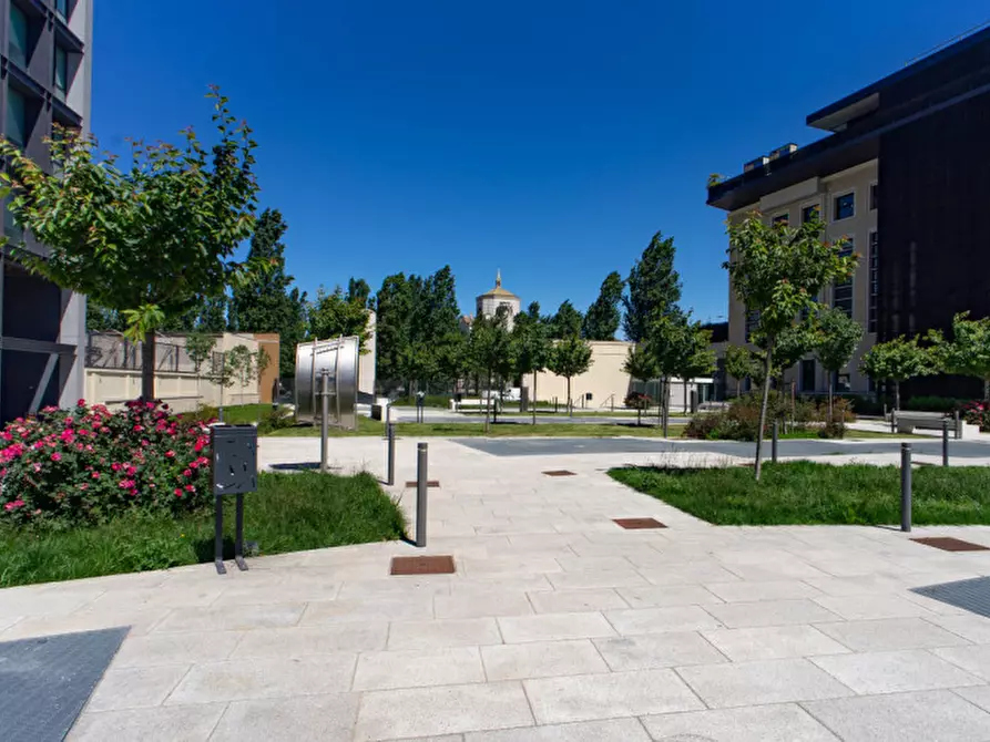 Immagine 7 di Garage in affitto  in Via Ceresio 7 a Milano