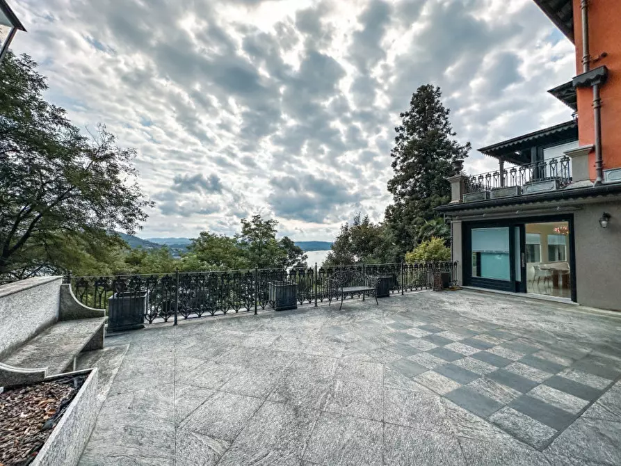 casa indipendente in vendita a Meina