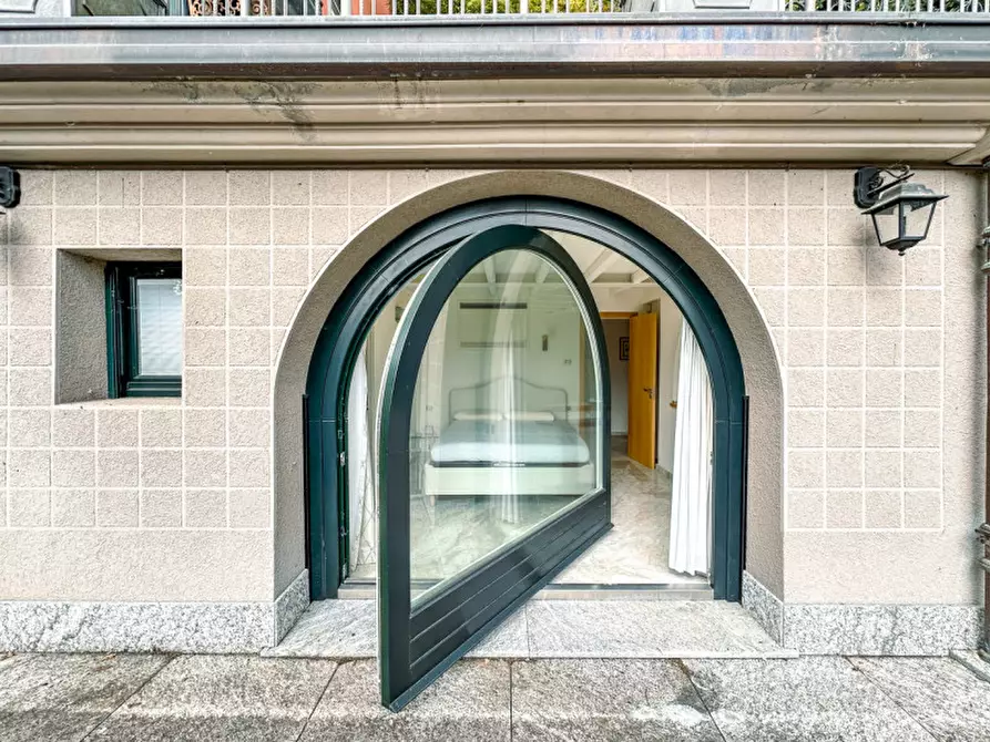 Immagine 20 di Villa in vendita  in via ing. mario saini 15 a Meina