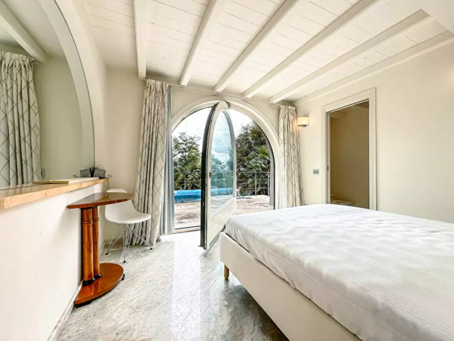 Immagine 23 di Villa in vendita  in via ing. mario saini 15 a Meina