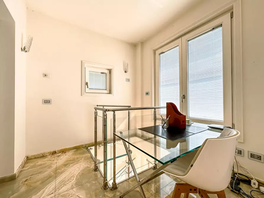 Immagine 26 di Villa in vendita  in via ing. mario saini 15 a Meina