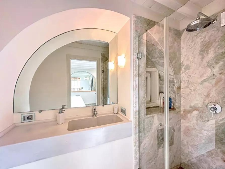 Immagine 31 di Villa in vendita  in via ing. mario saini 15 a Meina