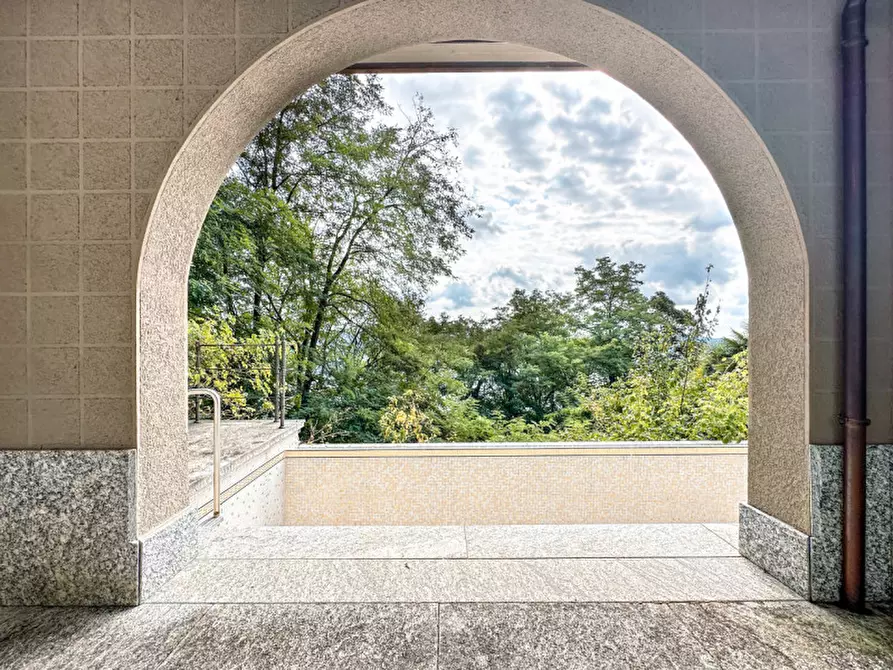 Immagine 34 di Villa in vendita  in via ing. mario saini 15 a Meina