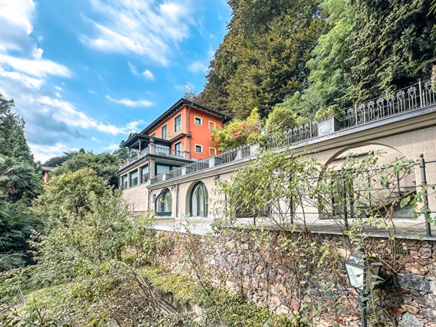 Immagine 35 di Villa in vendita  in via ing. mario saini 15 a Meina