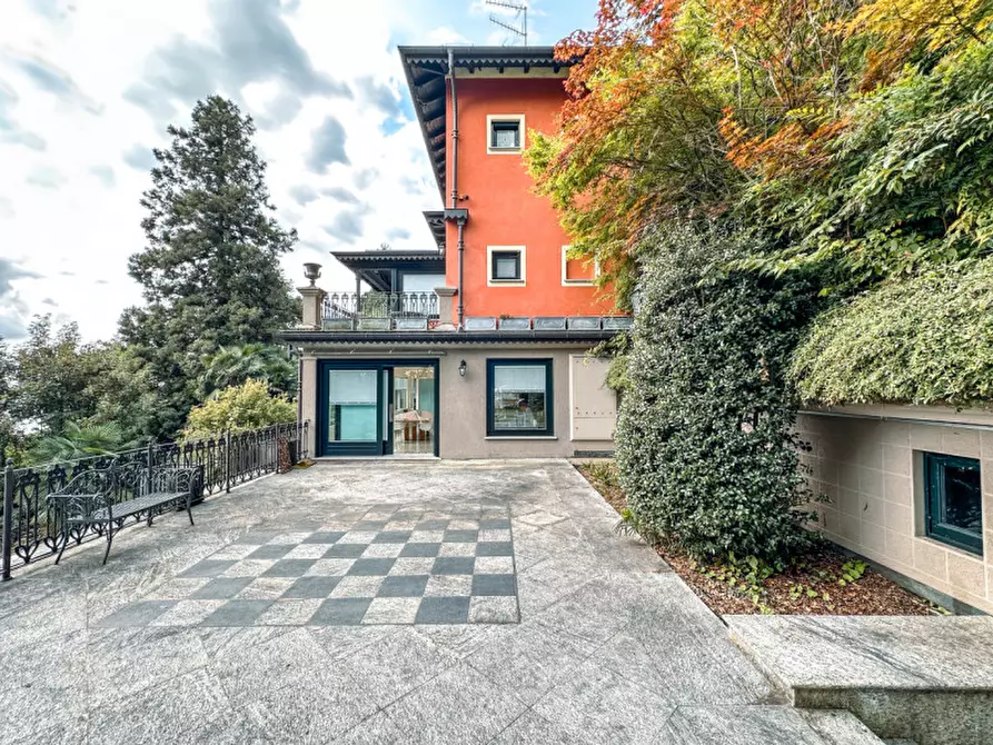 Immagine 39 di Villa in vendita  in via ing. mario saini 15 a Meina