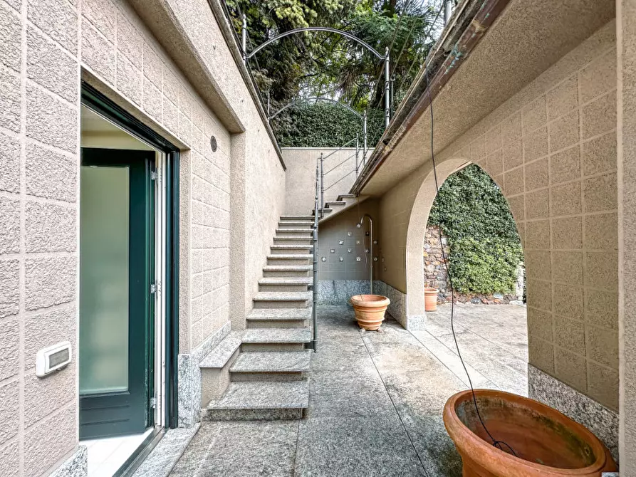 Immagine 46 di Villa in vendita  in via ing. mario saini 15 a Meina