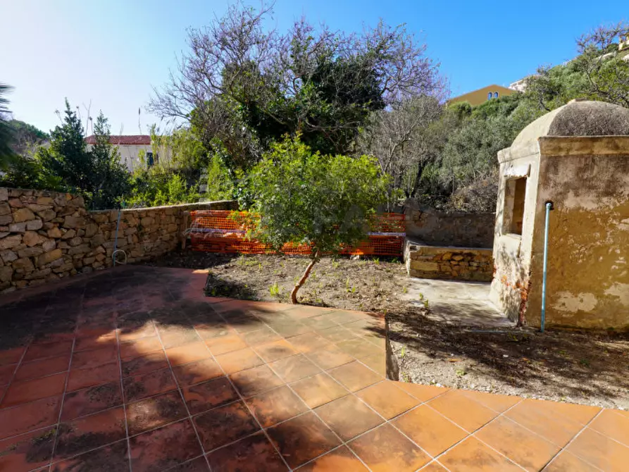 Immagine 13 di Villetta a schiera in vendita  in via Guerrazzi n. 7 a La Maddalena