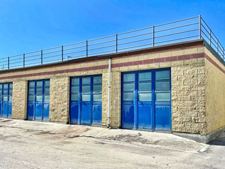 Immagine 7 di Magazzino in vendita  in Viale Europa, 55049 Viareggio LU, Italia a Viareggio