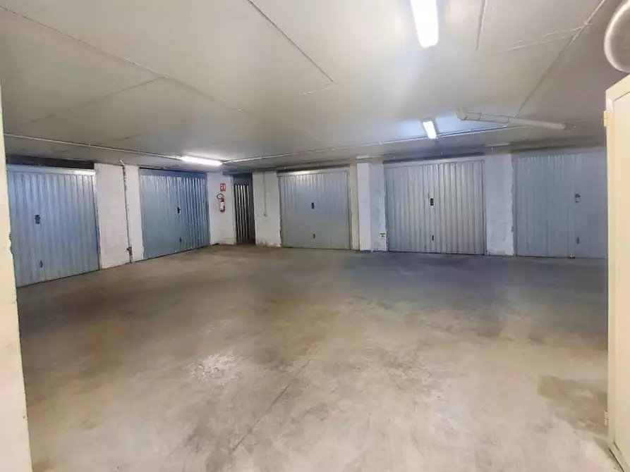 Immagine 2 di Cantina in vendita  in Via A. Manzoni, 13, 00034 Colleferro RM, Italia a Colleferro