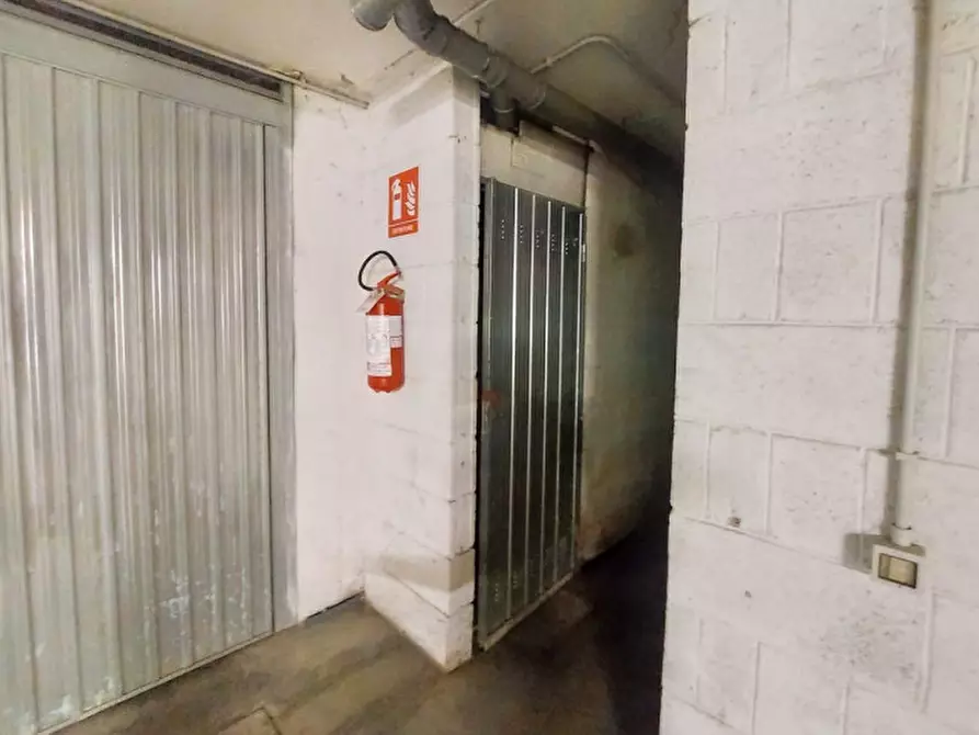 Immagine 5 di Cantina in vendita  in Via A. Manzoni, 13, 00034 Colleferro RM, Italia a Colleferro