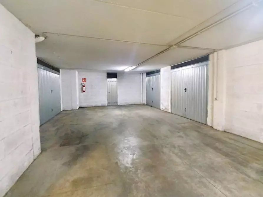 Immagine 6 di Cantina in vendita  in Via A. Manzoni, 13, 00034 Colleferro RM, Italia a Colleferro