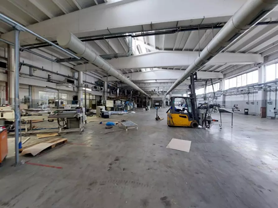 Immagine 24 di Capannone industriale in vendita  in Via XXV Aprile Ovest, Sant'Ilario d'Enza RE, Italia a Reggio Nell'emilia