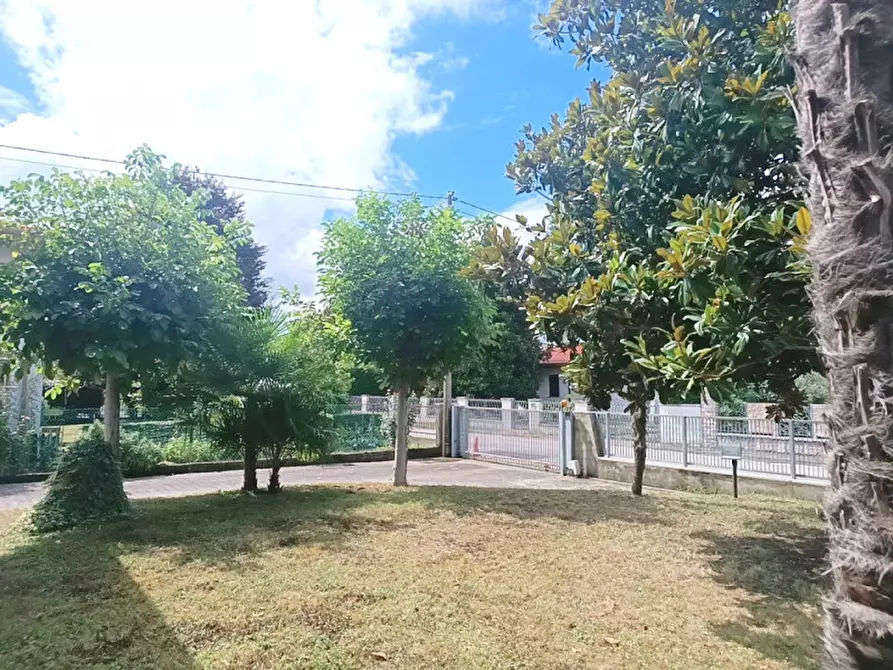 Immagine 7 di Villa in vendita  in VIA TOSCANA 7 a Stra
