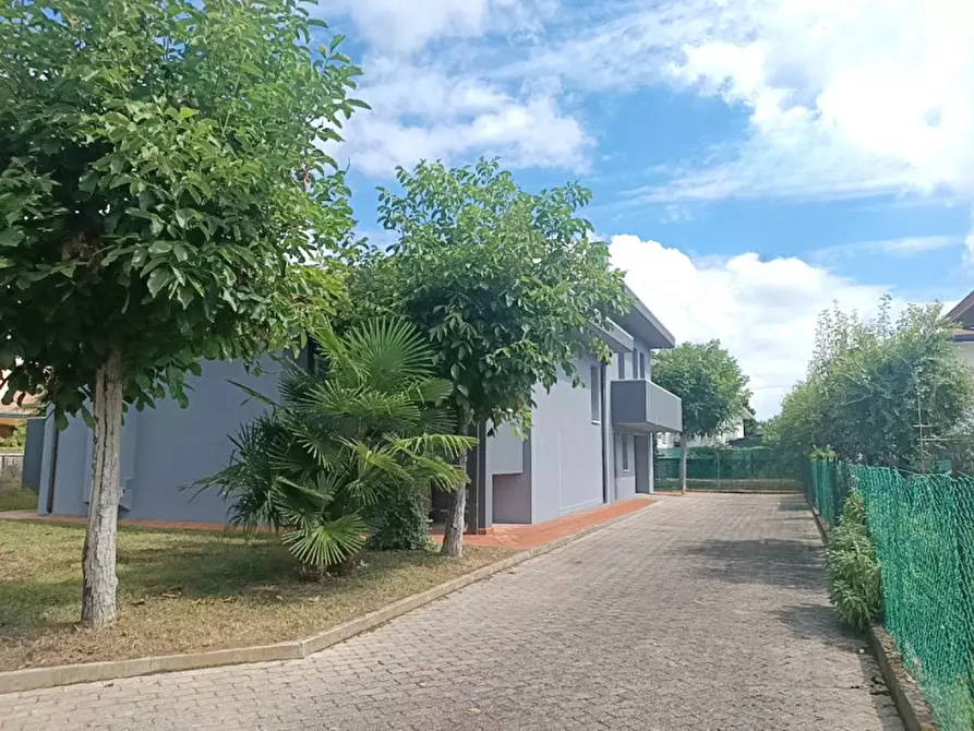 Immagine 11 di Villa in vendita  in VIA TOSCANA 7 a Stra