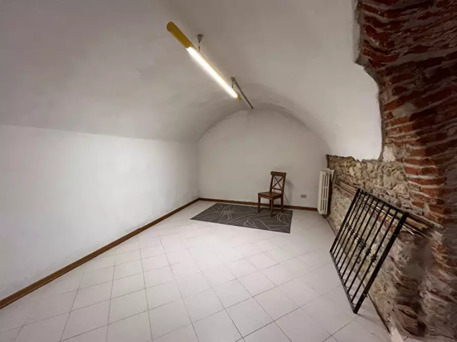 Immagine 9 di Negozio in affitto  in Via Roma a Orgiano