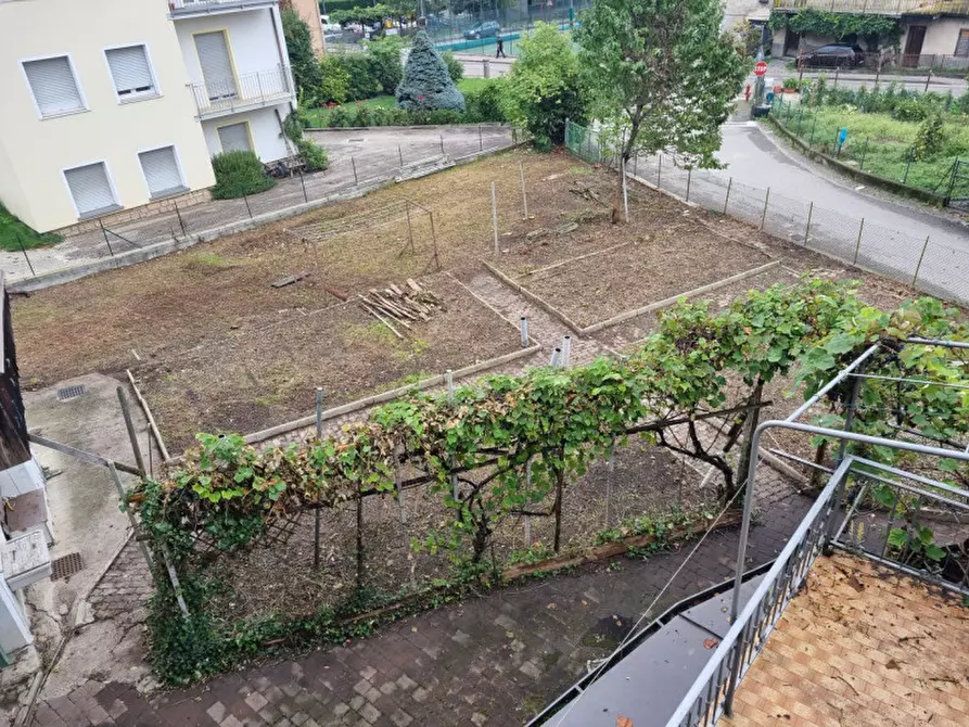 Immagine 7 di Villetta a schiera in vendita  in Romallo a Novella