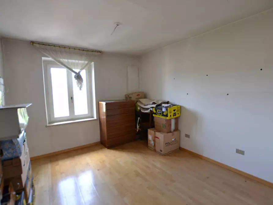 Immagine 12 di Villetta a schiera in vendita  in Romallo a Novella