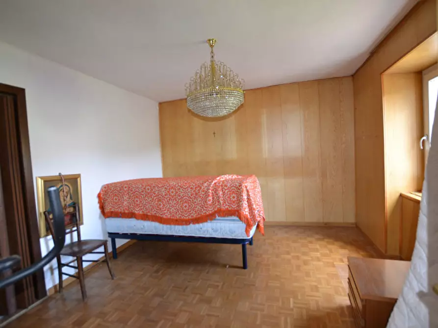 Immagine 13 di Villetta a schiera in vendita  in Romallo a Novella