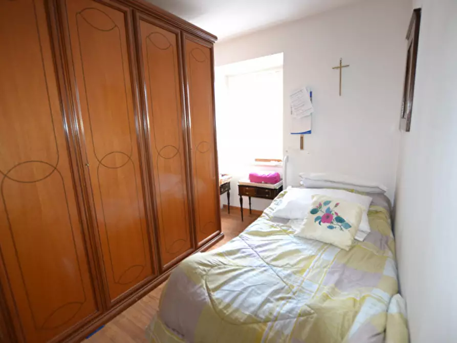 Immagine 17 di Villetta a schiera in vendita  in Romallo a Novella