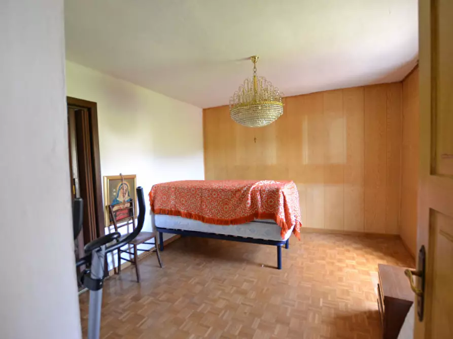 Immagine 19 di Villetta a schiera in vendita  in Romallo a Novella