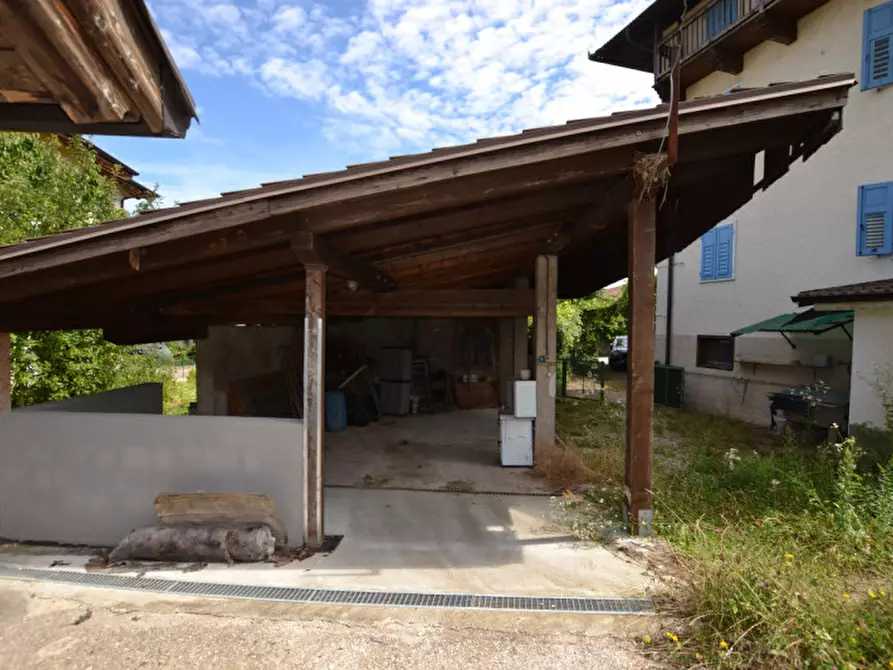 Immagine 23 di Villetta a schiera in vendita  in Romallo a Novella