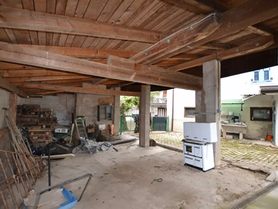 Immagine 26 di Villetta a schiera in vendita  in Romallo a Novella