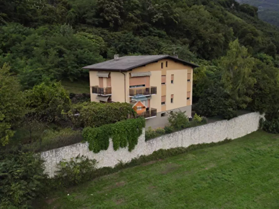 Immagine 2 di Casa bifamiliare in vendita  a Villa Lagarina