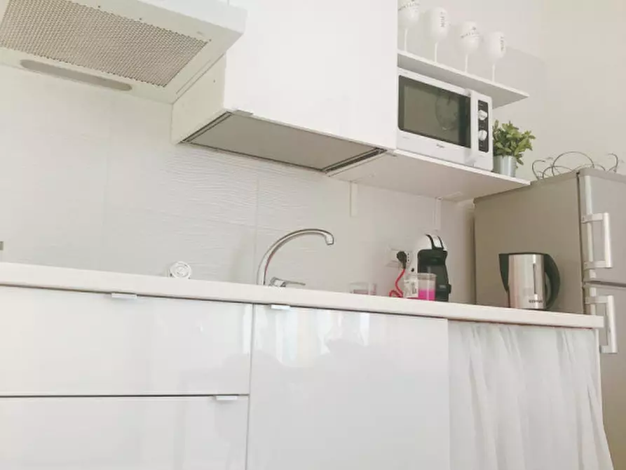 Immagine 3 di Appartamento in affitto  in via Pietro Trinchera a Napoli