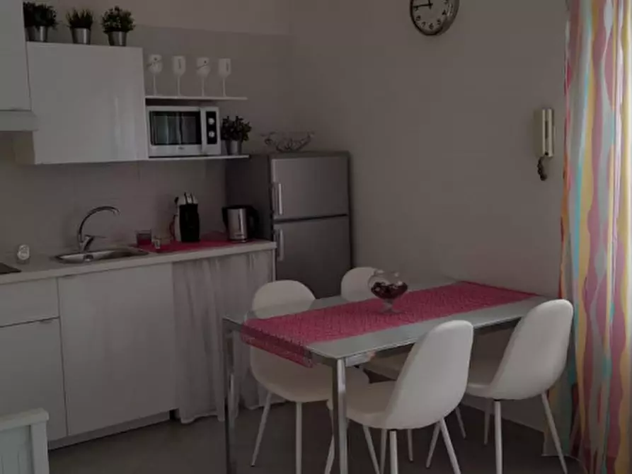 Immagine 14 di Appartamento in affitto  in via Pietro Trinchera a Napoli