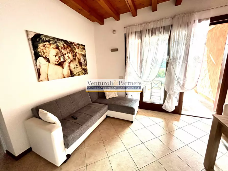 Immagine 6 di Appartamento in vendita  in Viale della Rimembranza a Manerba Del Garda