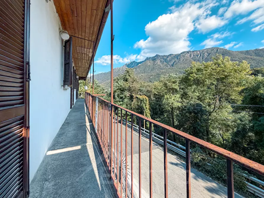 Immagine 24 di Casa bifamiliare in vendita  in Via Vallestrona 34 a Omegna