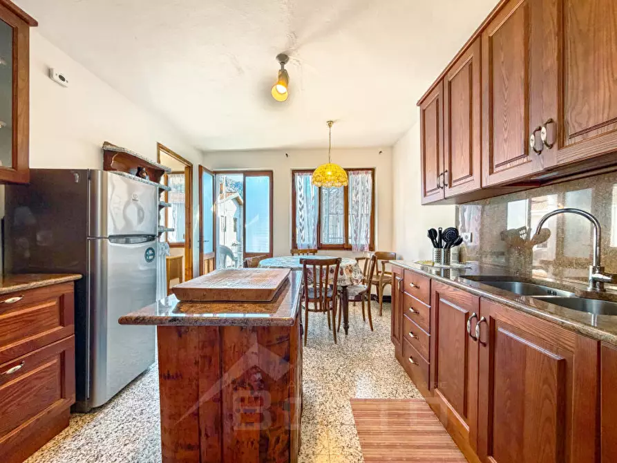 Immagine 11 di Casa bifamiliare in vendita  in Vicolo Pasquera 3 a Omegna