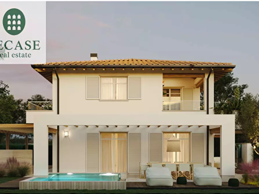 Immagine 3 di Villa in vendita  in Via Maria Melato a Forte Dei Marmi