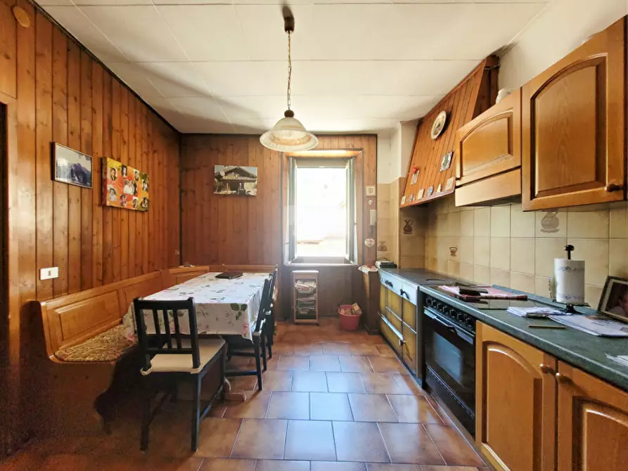 Immagine 1 di Casa indipendente in vendita  in Via Piave a Ledro