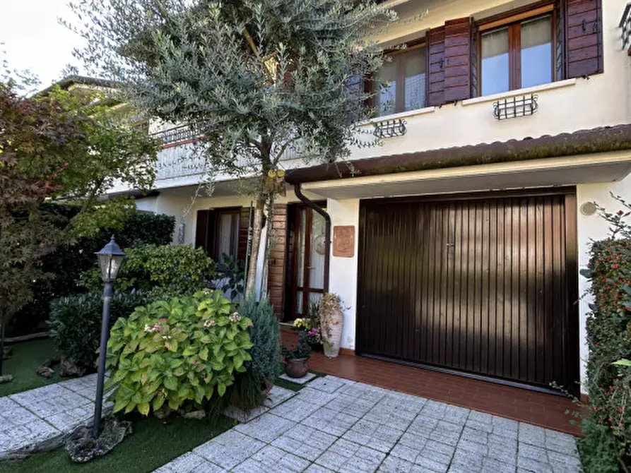 Immagine 4 di Villetta a schiera in vendita  in Via Bacchiglione a Noale
