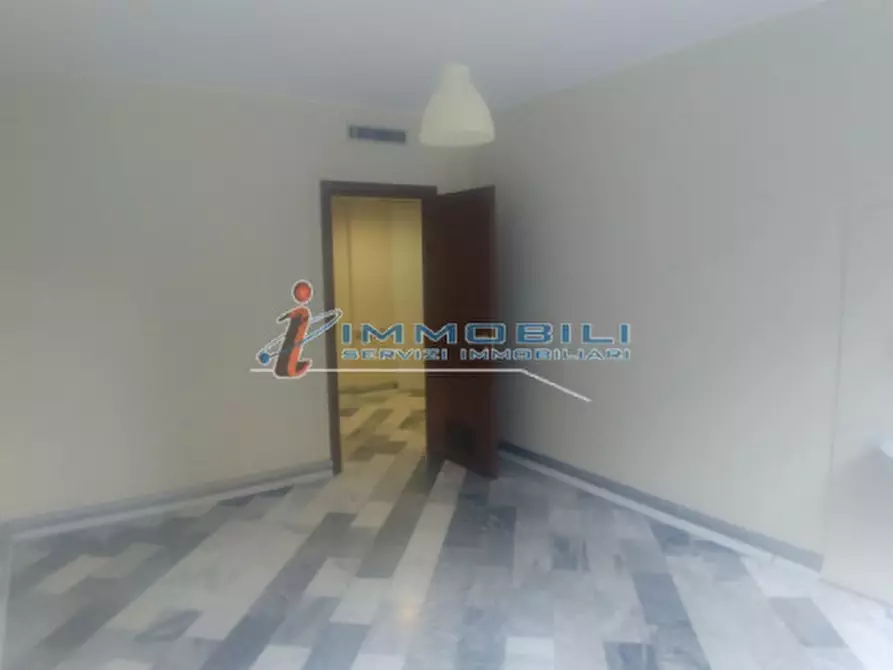 Immagine 1 di Ufficio in affitto  in PIAZZA CARBONARI a Milano