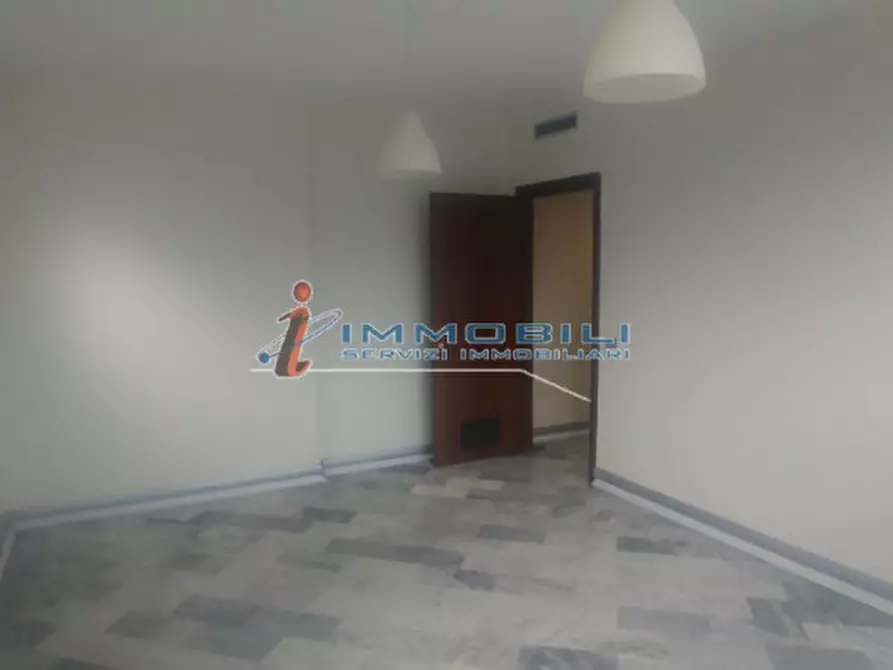 Immagine 13 di Ufficio in affitto  in PIAZZA CARBONARI a Milano