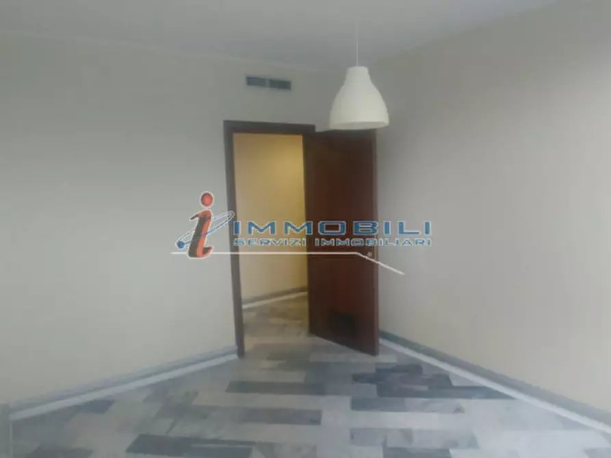 Immagine 15 di Ufficio in affitto  in PIAZZA CARBONARI a Milano