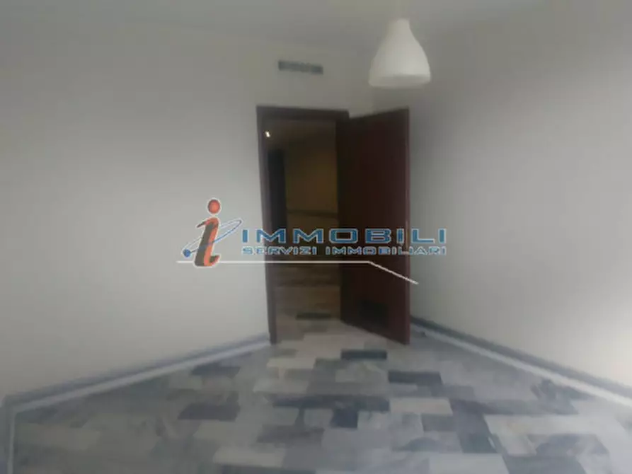 Immagine 20 di Ufficio in affitto  in PIAZZA CARBONARI a Milano