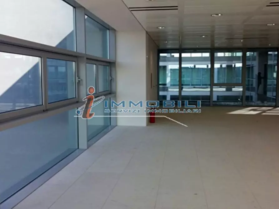 Immagine 10 di Ufficio in affitto  in VIA MONDADORI a Segrate
