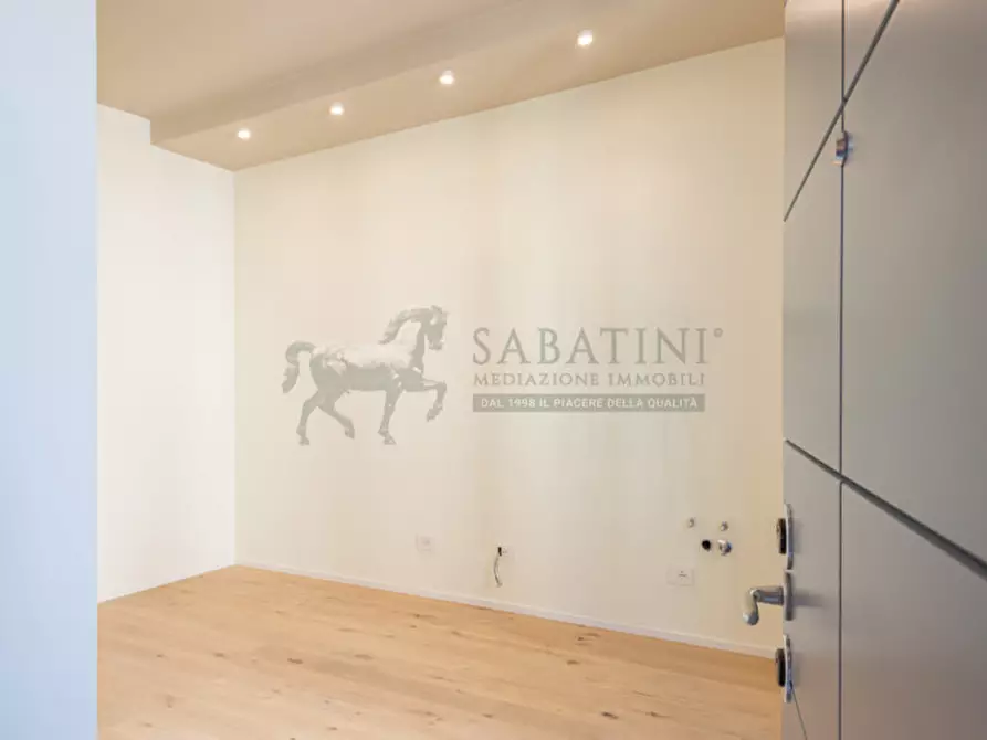 Immagine 3 di Appartamento in vendita  in via Pietro Maroncelli 9 a Milano