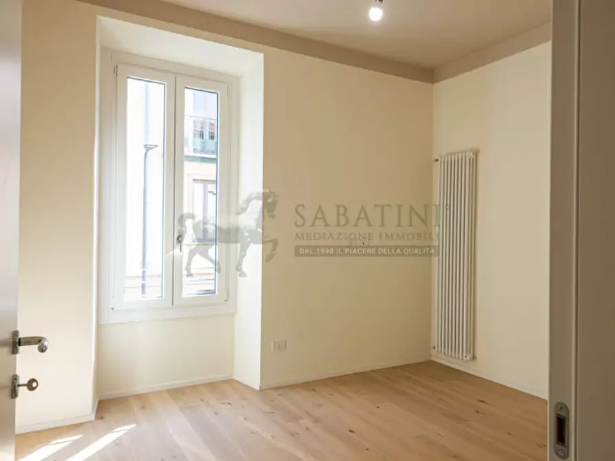 Immagine 4 di Appartamento in vendita  in via Pietro Maroncelli 9 a Milano