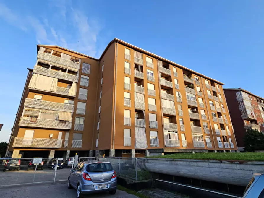 Immagine 1 di Appartamento in vendita  in VIA FAUSTINA PERDOMO 6 a Asti