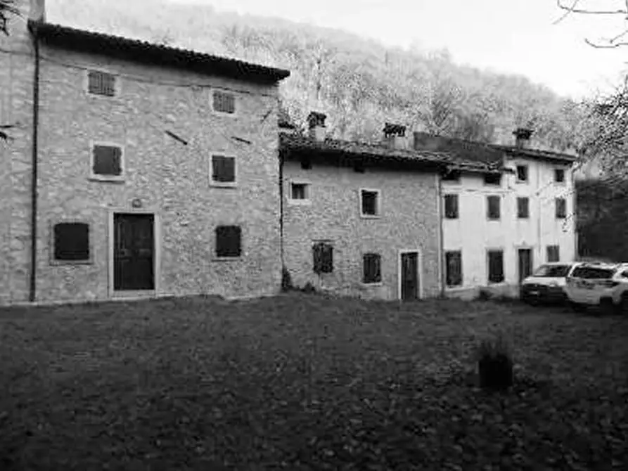 Immagine 1 di Rustico / casale in vendita  in Contrada Vanti a Badia Calavena