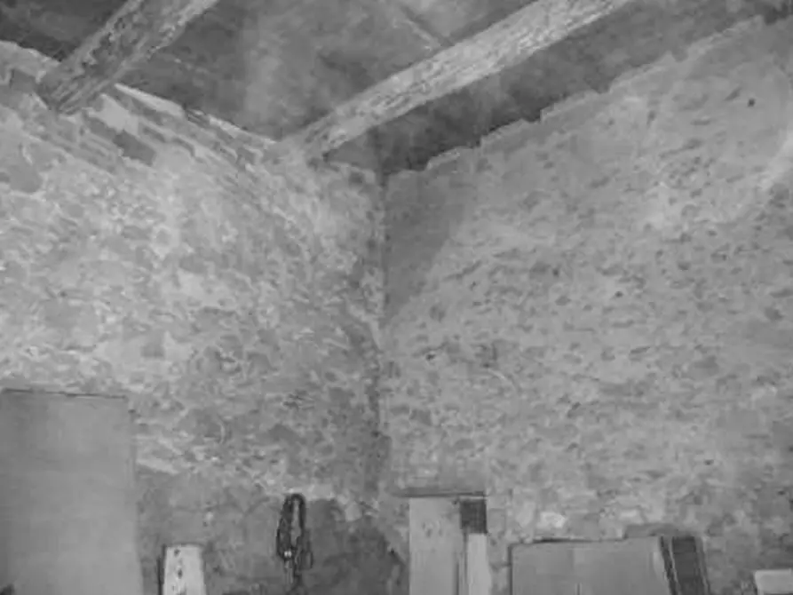 Immagine 6 di Rustico / casale in vendita  in Contrada Vanti a Badia Calavena