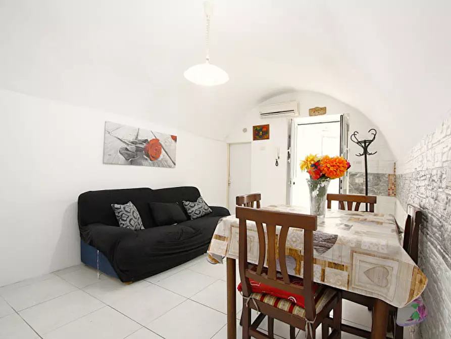 Immagine 2 di Casa indipendente in vendita  in via impero 58 a Parabita