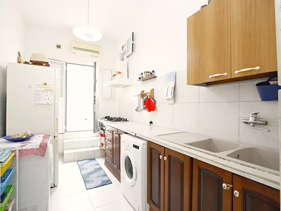 Immagine 3 di Casa indipendente in vendita  in via impero 58 a Parabita