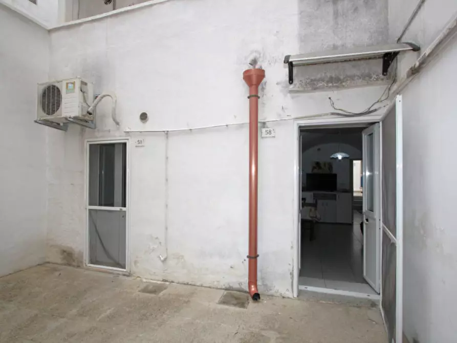 Immagine 15 di Casa indipendente in vendita  in via impero 58 a Parabita