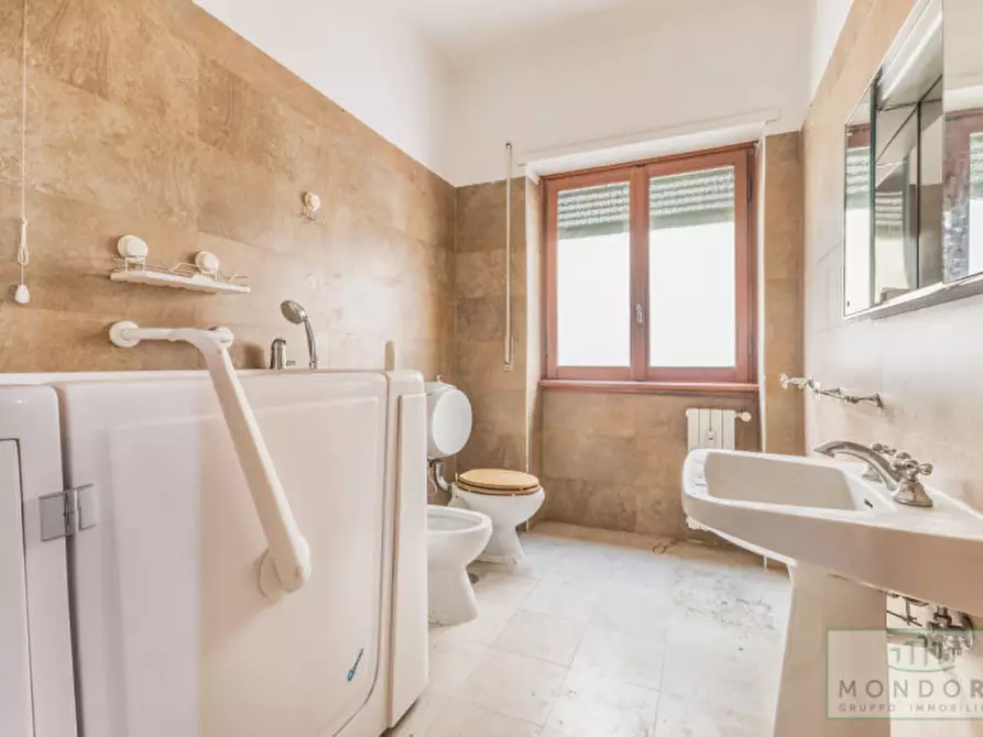 Immagine 30 di Appartamento in vendita  in Via Benedetto Musolino a Roma